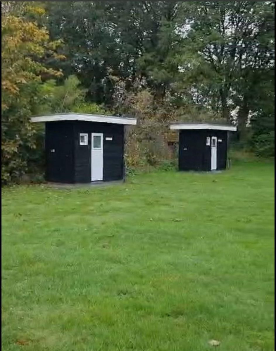 Kampeerplaats met privé sanitair