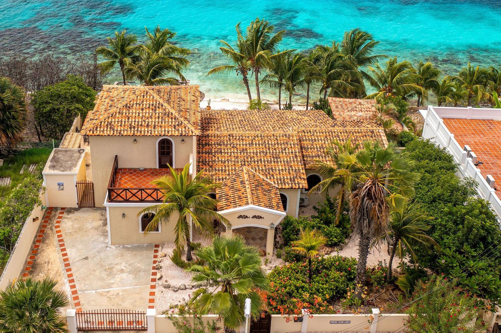 Casa Del Mar - Villa met prive strand