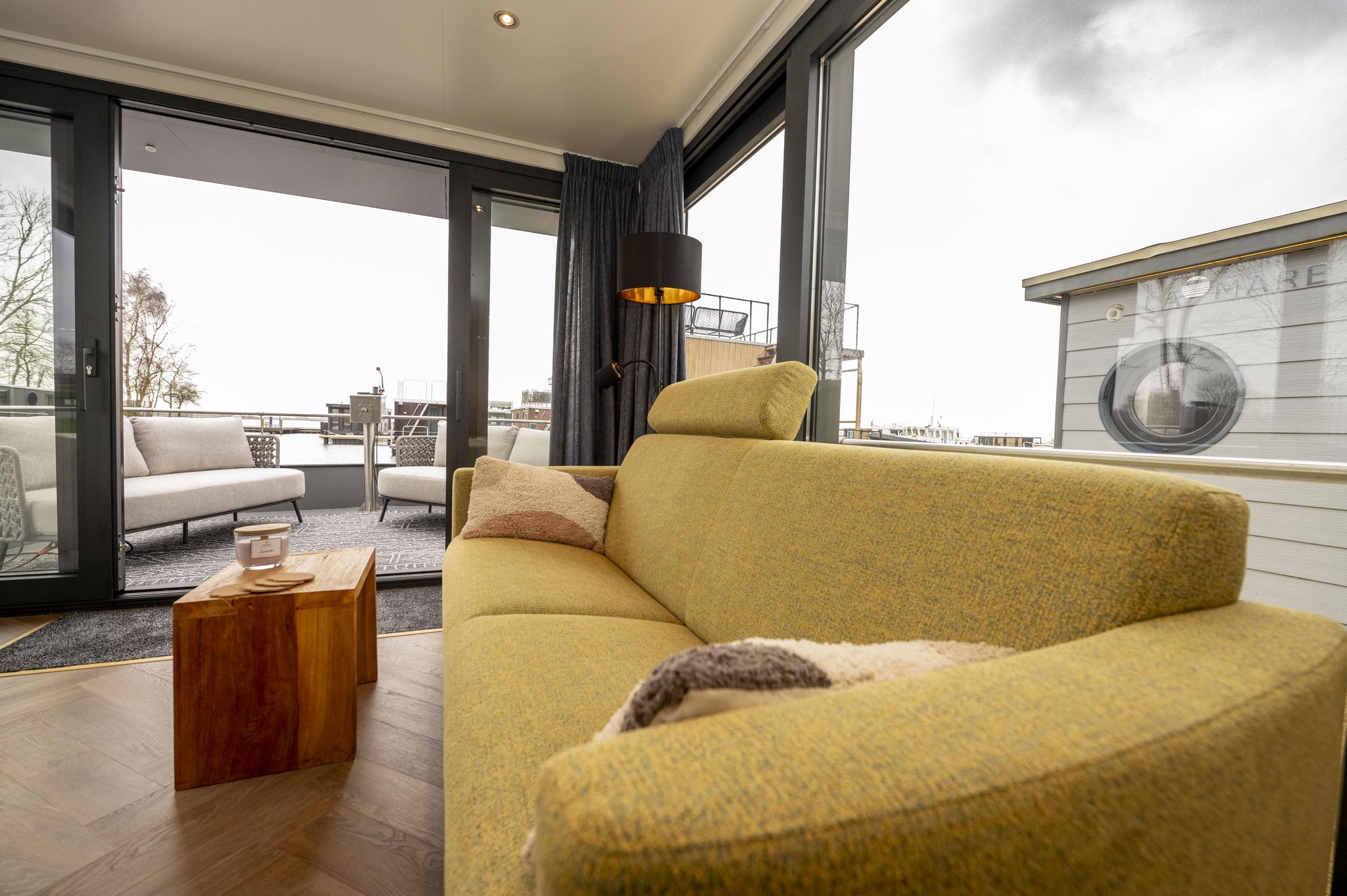 houseboat-paviljoenwei-4-sneek-offingawier