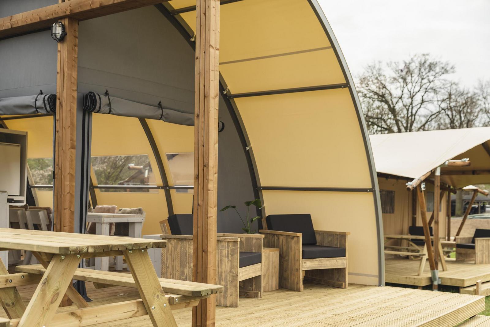 Group accommodation (6x luxury glamping tent) I 28 people (copy)