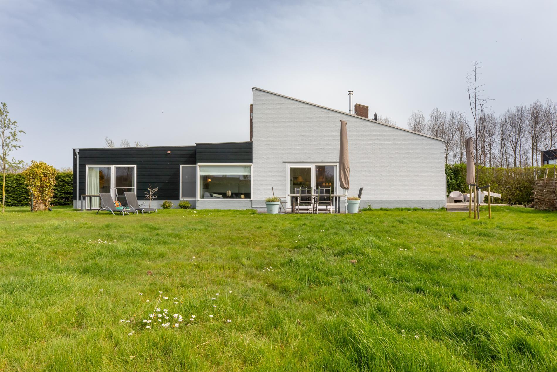 holidayhome-lepelblad-97-nieuwvliet-bad