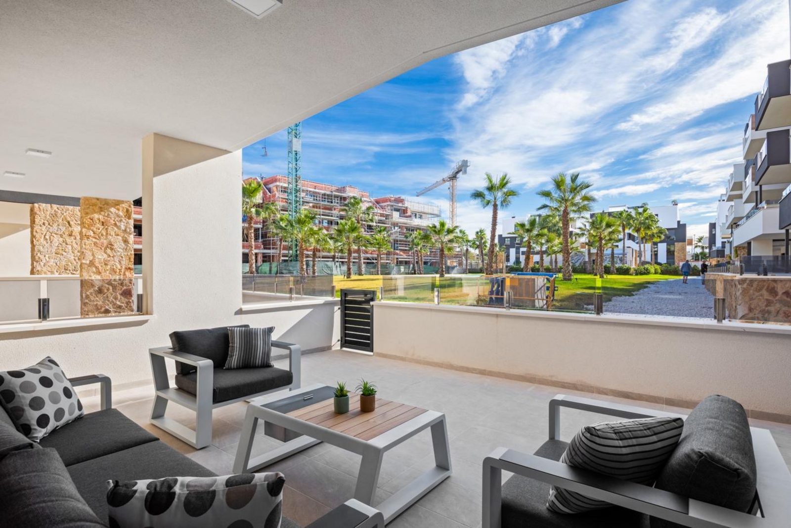 Prestige Golf & Beach Apartment