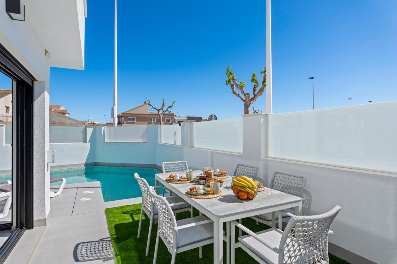 Los Antolinos Retreat: Private Villa with Pool & Terrace