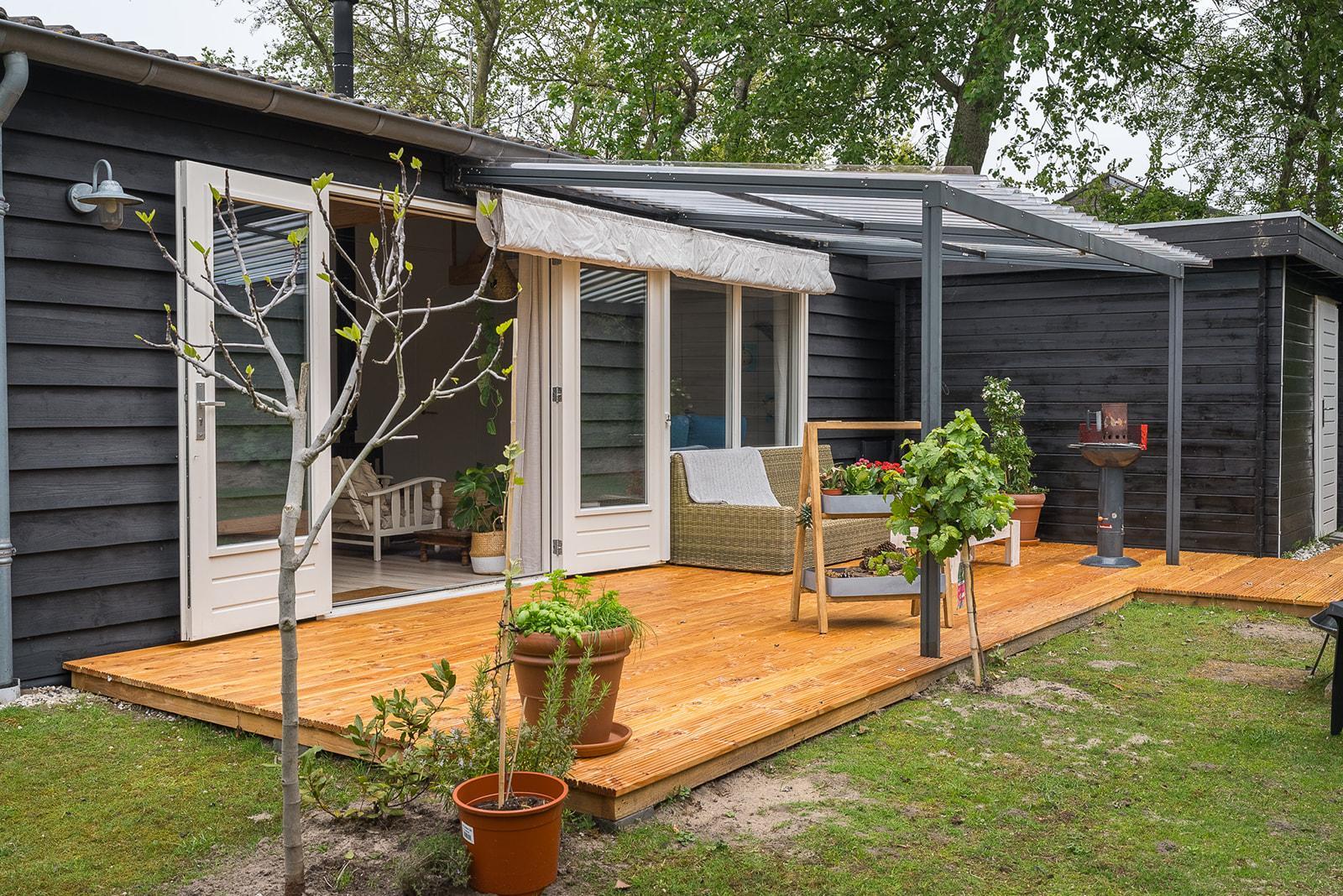 Willkommen im Prinsenhof 62, einem wunderschönen Ferienhaus im ruhigen Naturpark Prinsenhof, wo Sie die Ruhe und Entspannung finden, die Sie benötigen.