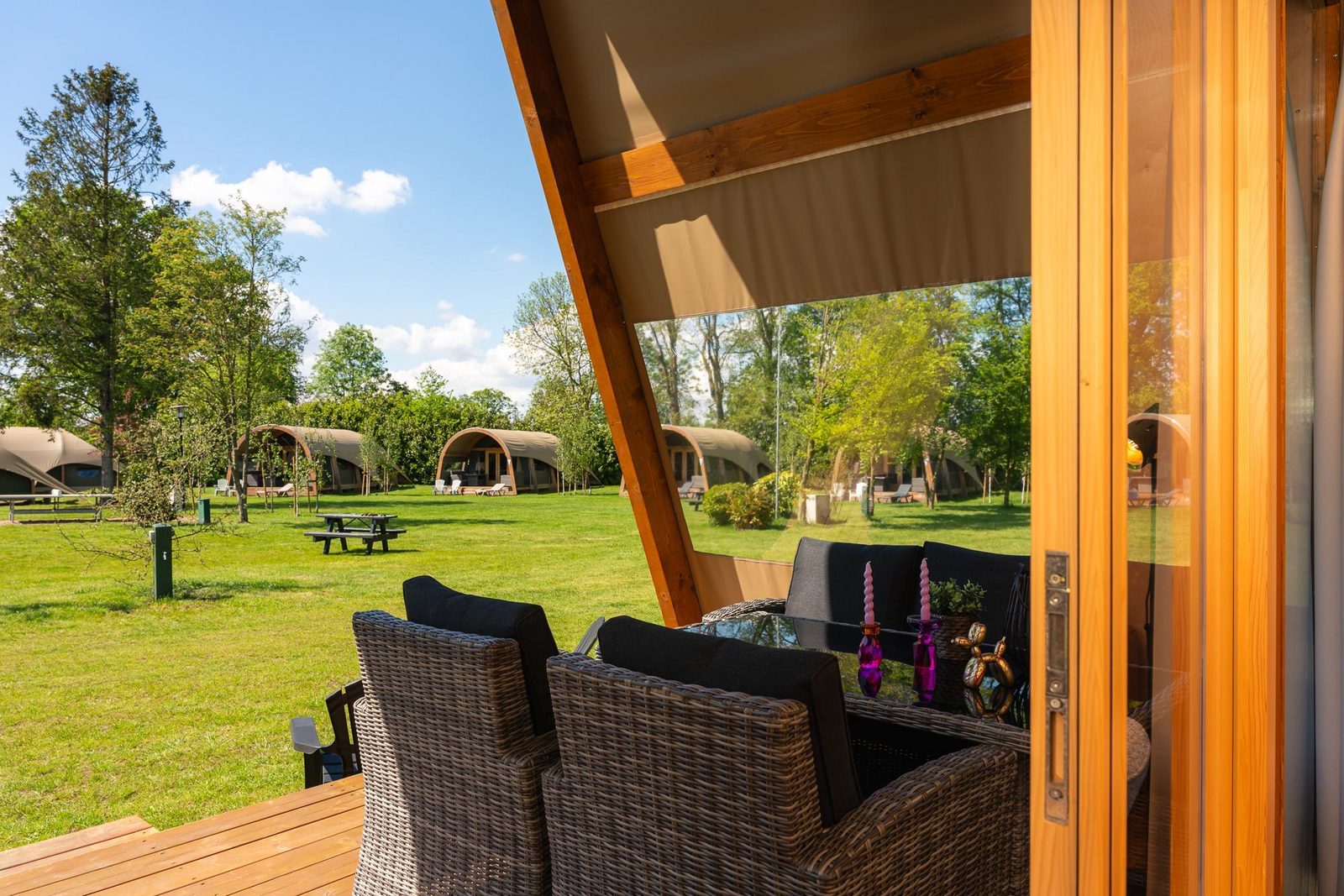 Twentse tentsuite XL met privé sanitair (NIEUW) | 6 pers. – afbeelding 2