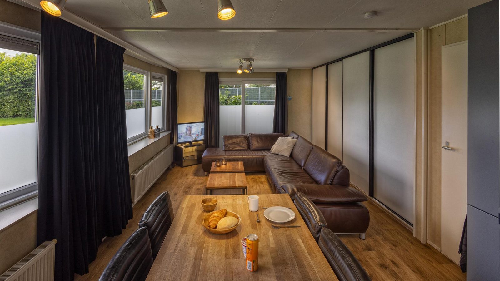 vakantiehuis-6-pers-met-ruime-tuin