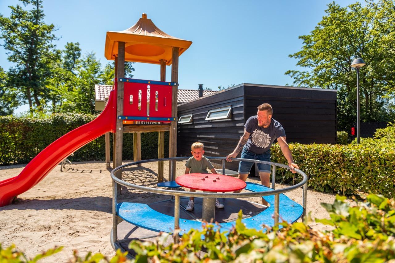 Accommodatie Bad Hoophuizen - Bijzondere accommodatie - Feyenoord vakantiehuis 4 - 11