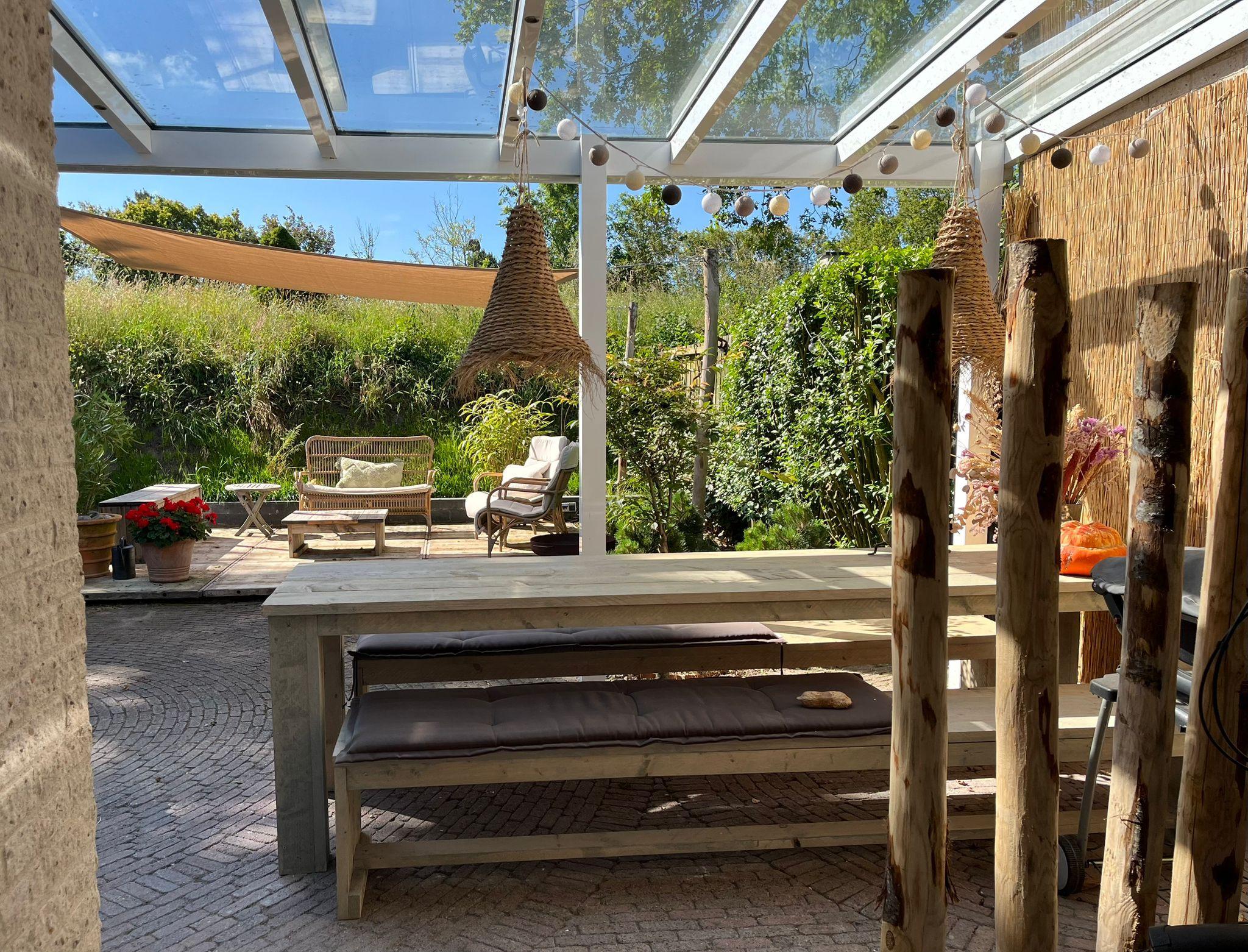 Geschmackvoll eingerichtete Bungalow in Gehdistanz (1,5 km) zum Strand.