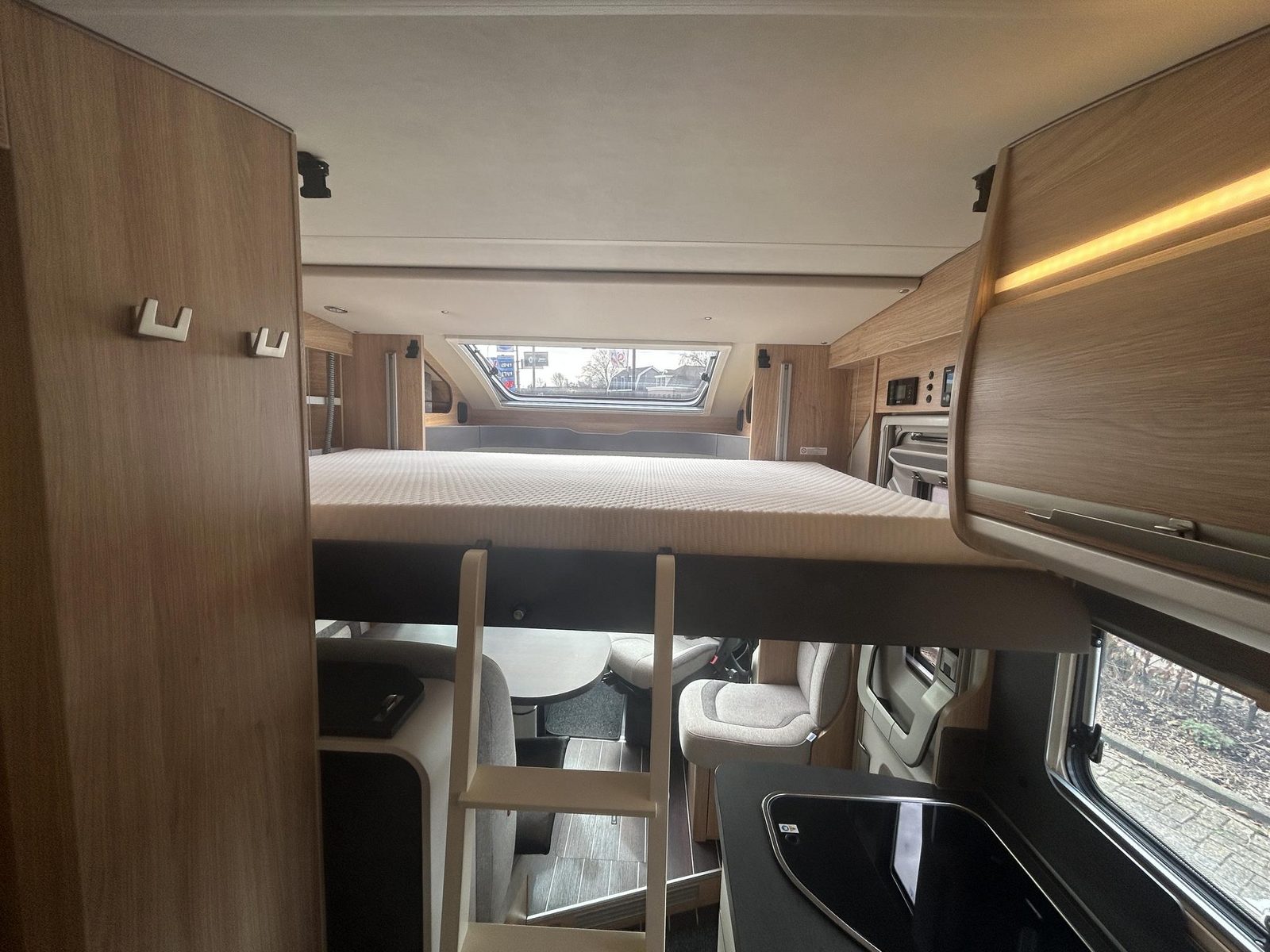 REH280 -  Knaus Sky Wave 650 MEG