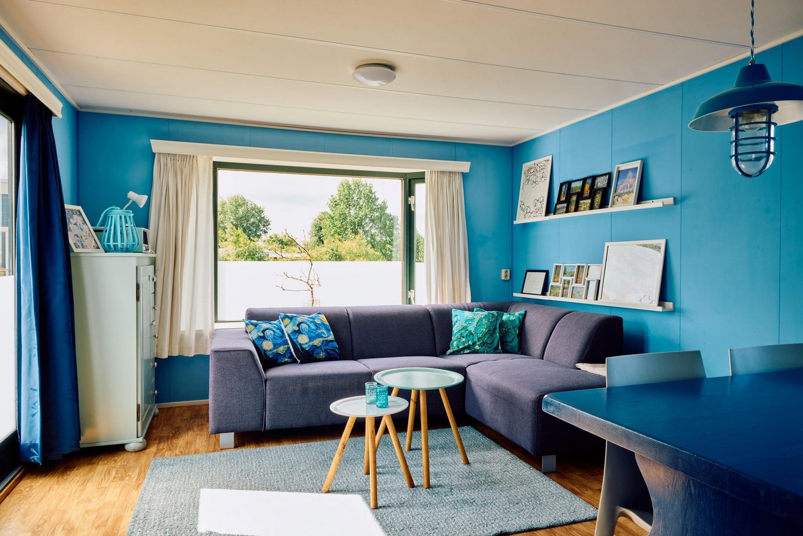van-gogh-chalet-6p