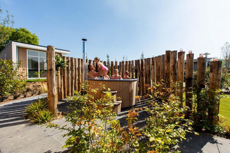 heidehoeve-6-personen-wellness-hottub