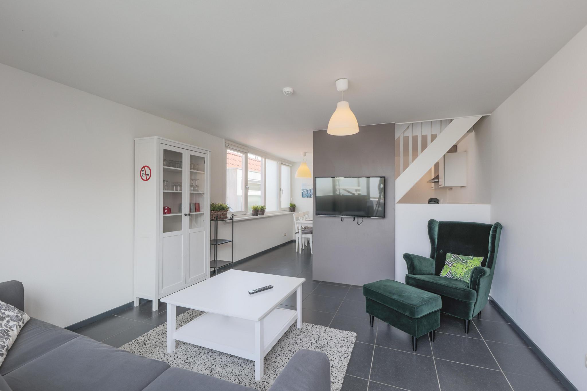 Een vakantieappartement in het centrum van Ouddorp, modern ingericht, maar slechts 10 minuten fietsen van het zandstrand en de natuurlijke schoonheden van Goeree-Overflakkee.
