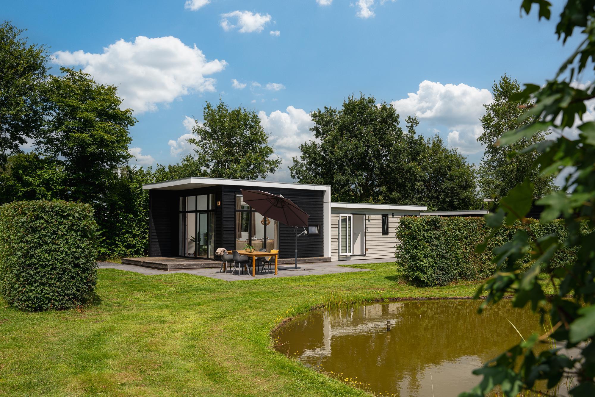 Forest lodge with hot tub - 4 people - Rijssen