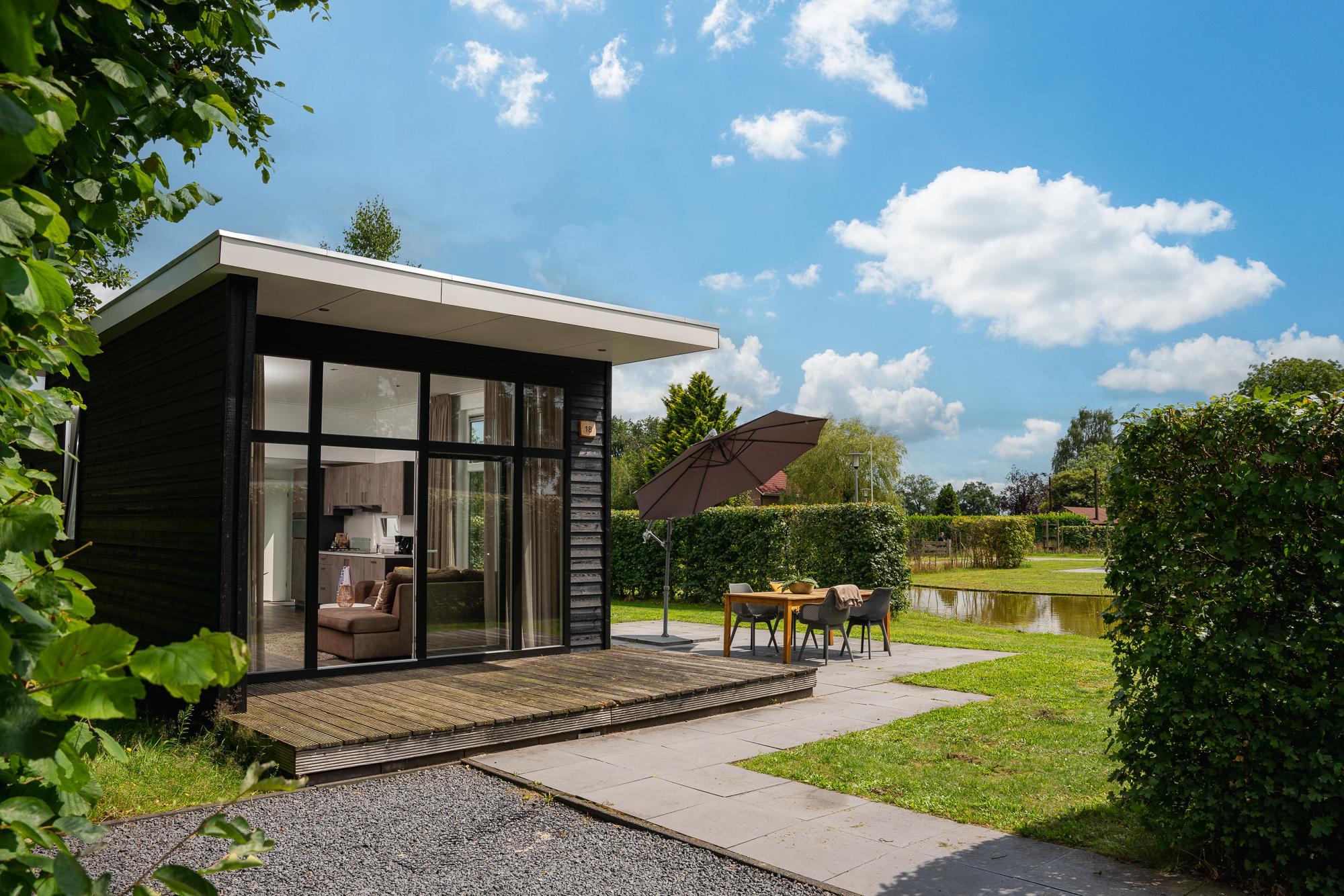 Forest lodge with hot tub - 4 people - Rijssen