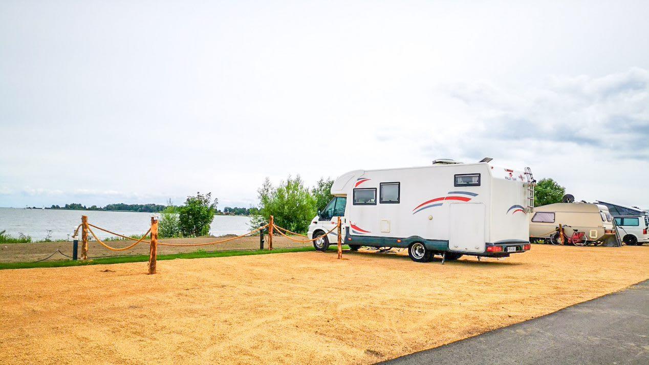 Accommodation Enkhuizer Strand - Camping pitch - Camper pitch comfort - 3