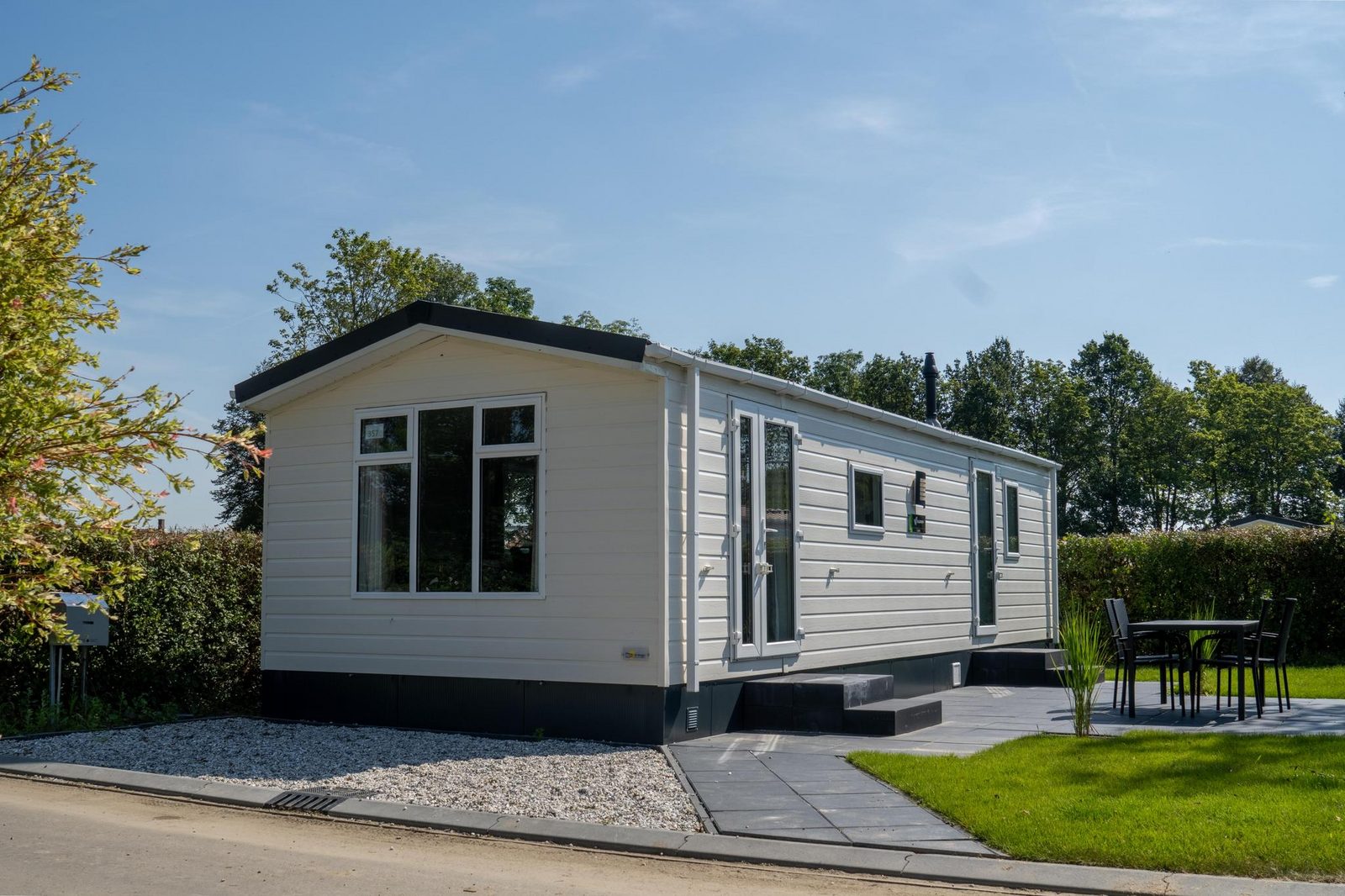VZ2425 Stacaravan Scherpenisse