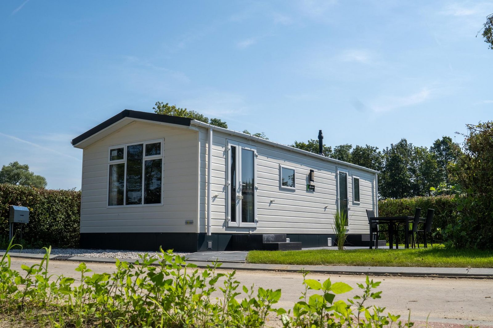 VZ2425 Stacaravan Scherpenisse