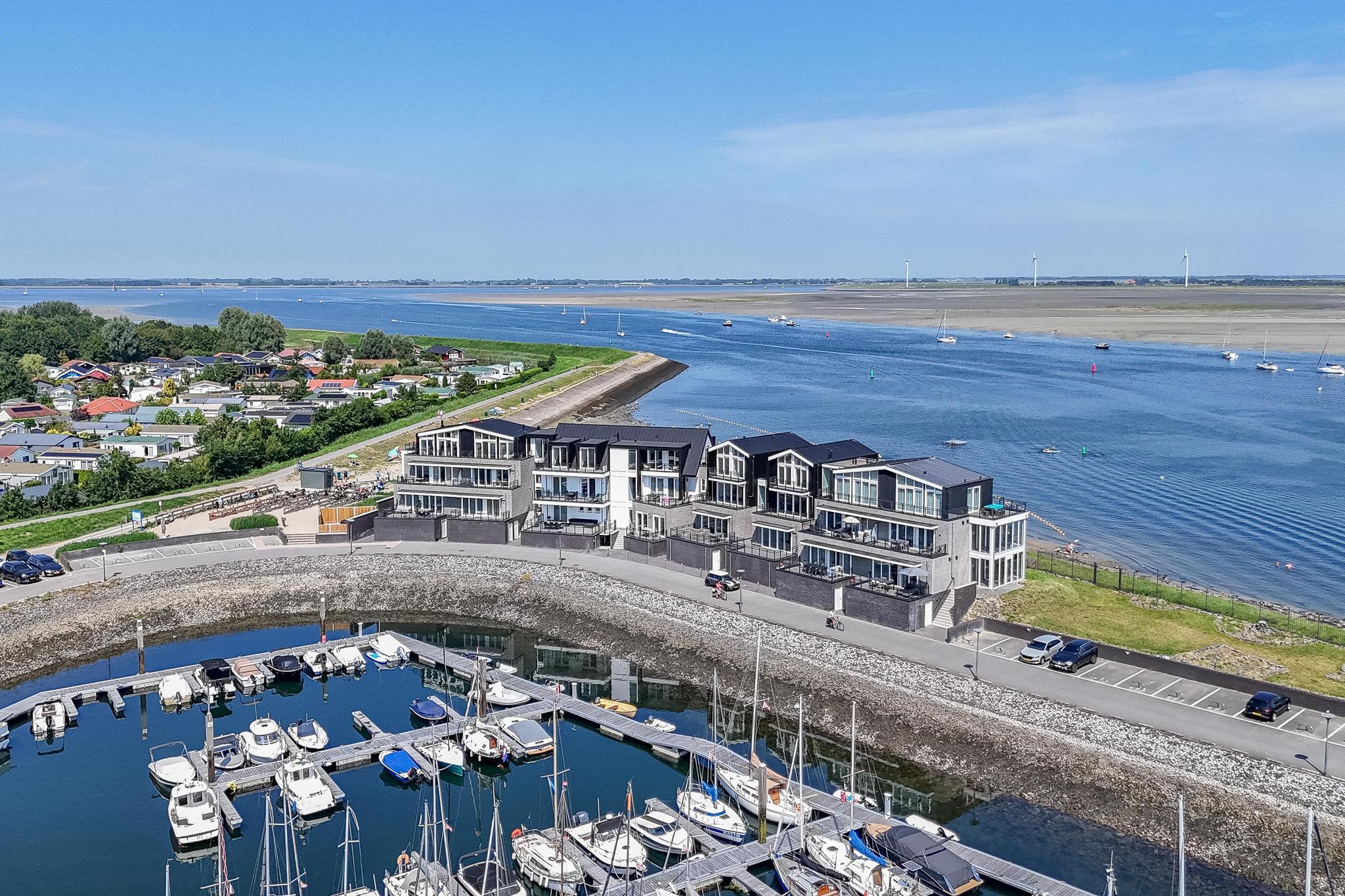 lux-apvm-lagunab-havenw-8-32-s-annaland