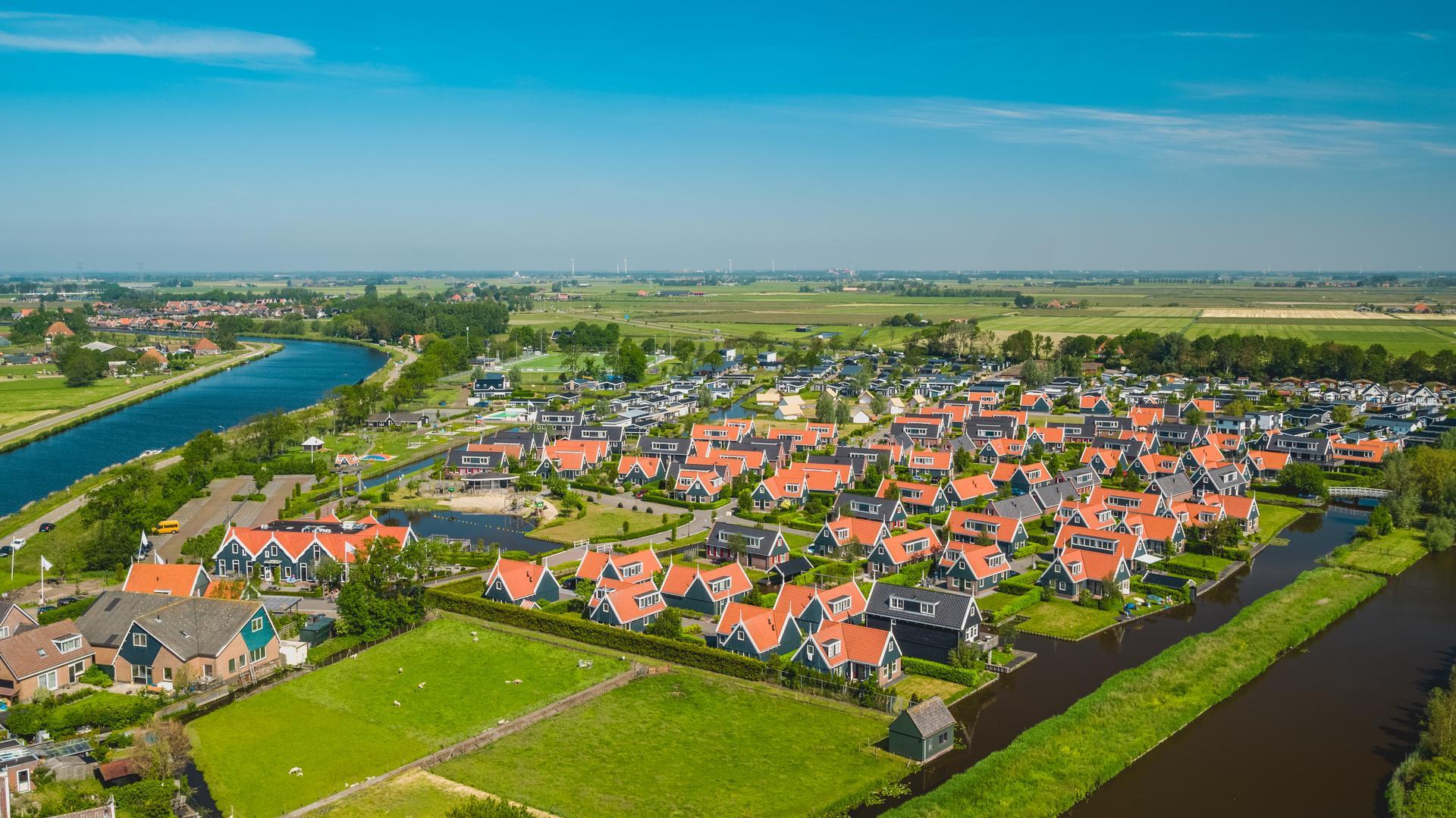 Accommodation De Rijp - Chalet - Velthorst 6 - 12