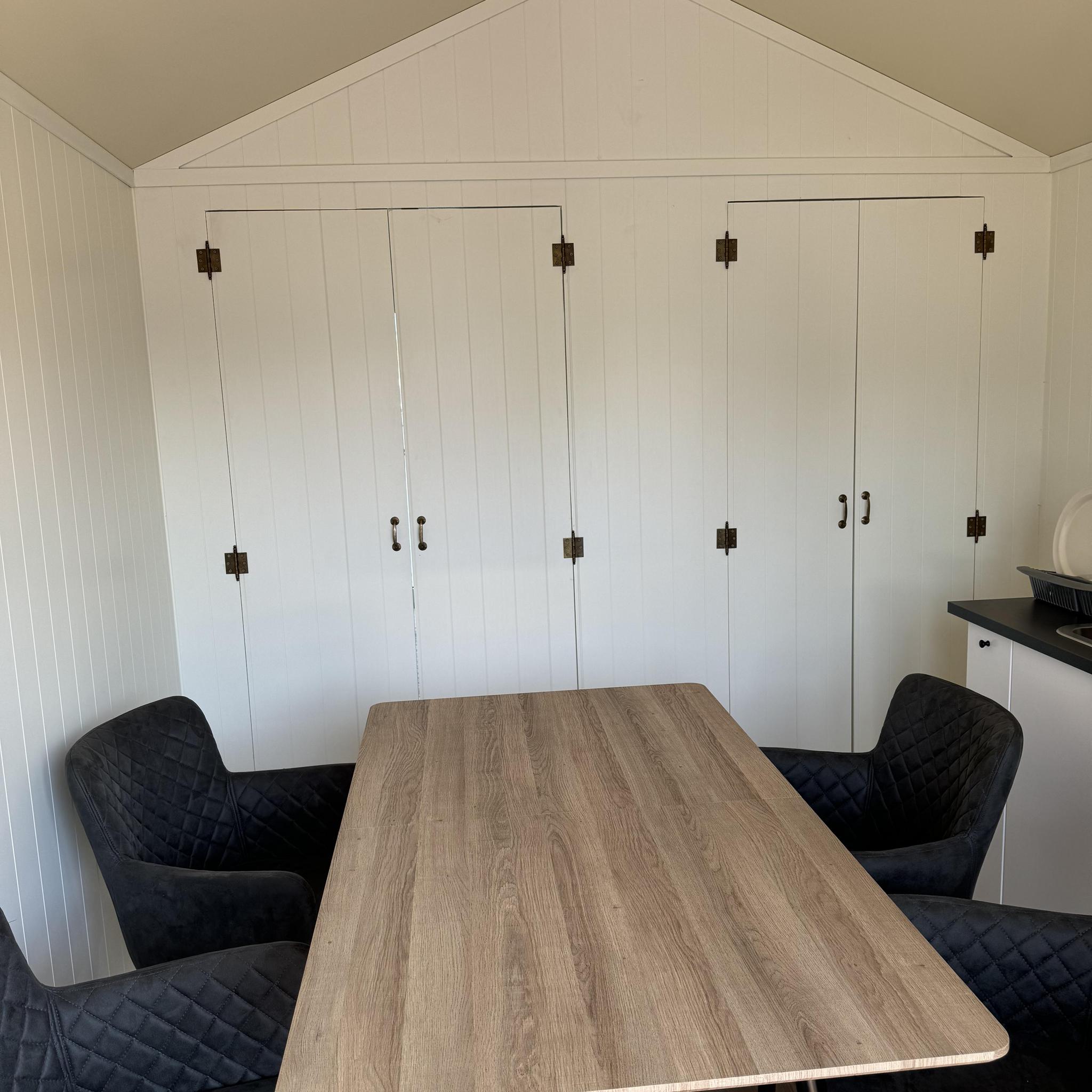 zaandam-houseboat