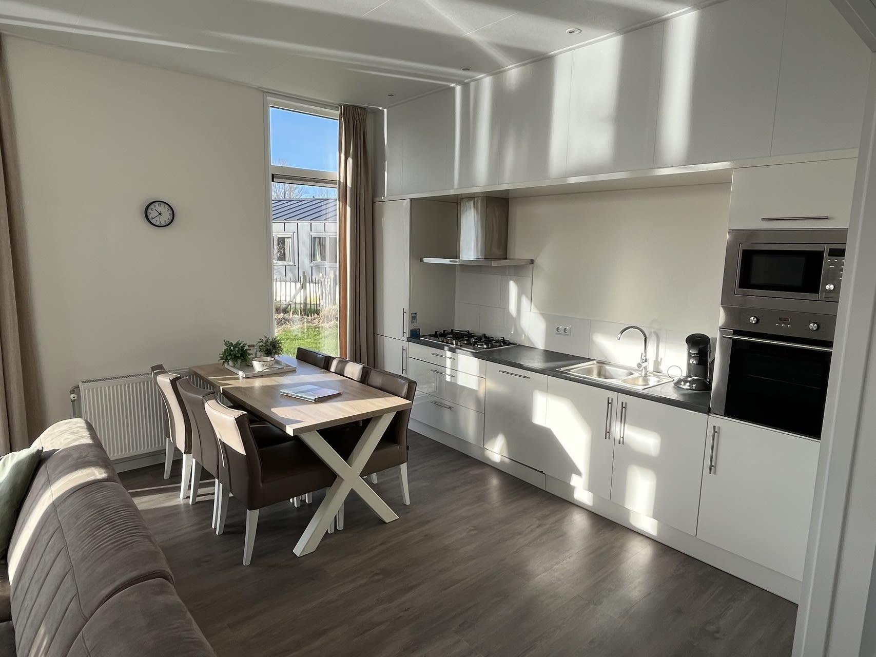 Accommodation Poort van Zeeland - Chalet - Hackfort 6 - 10