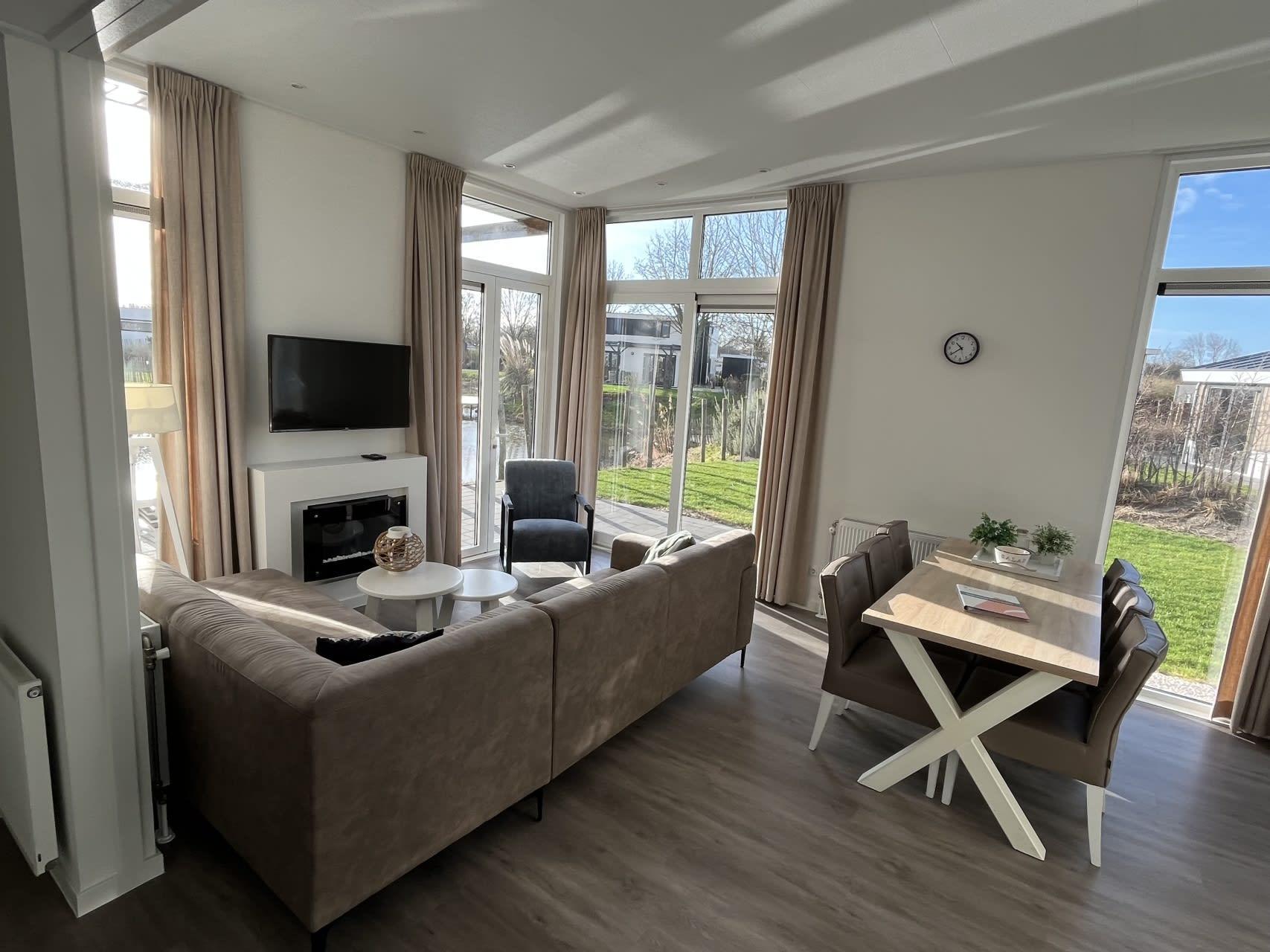 Accommodation Poort van Zeeland - Chalet - Hackfort 6 - 14