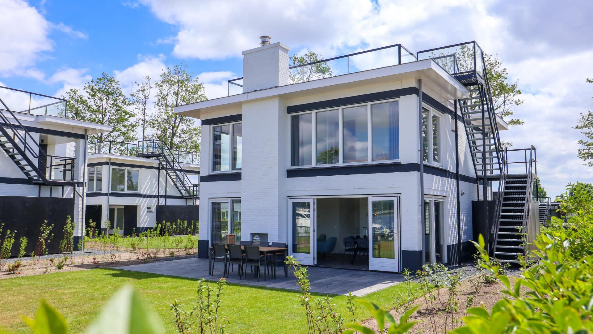 Accommodatie Bad Hulckesteijn - Grote accommodatie - Villa Meerzicht 8 - 16