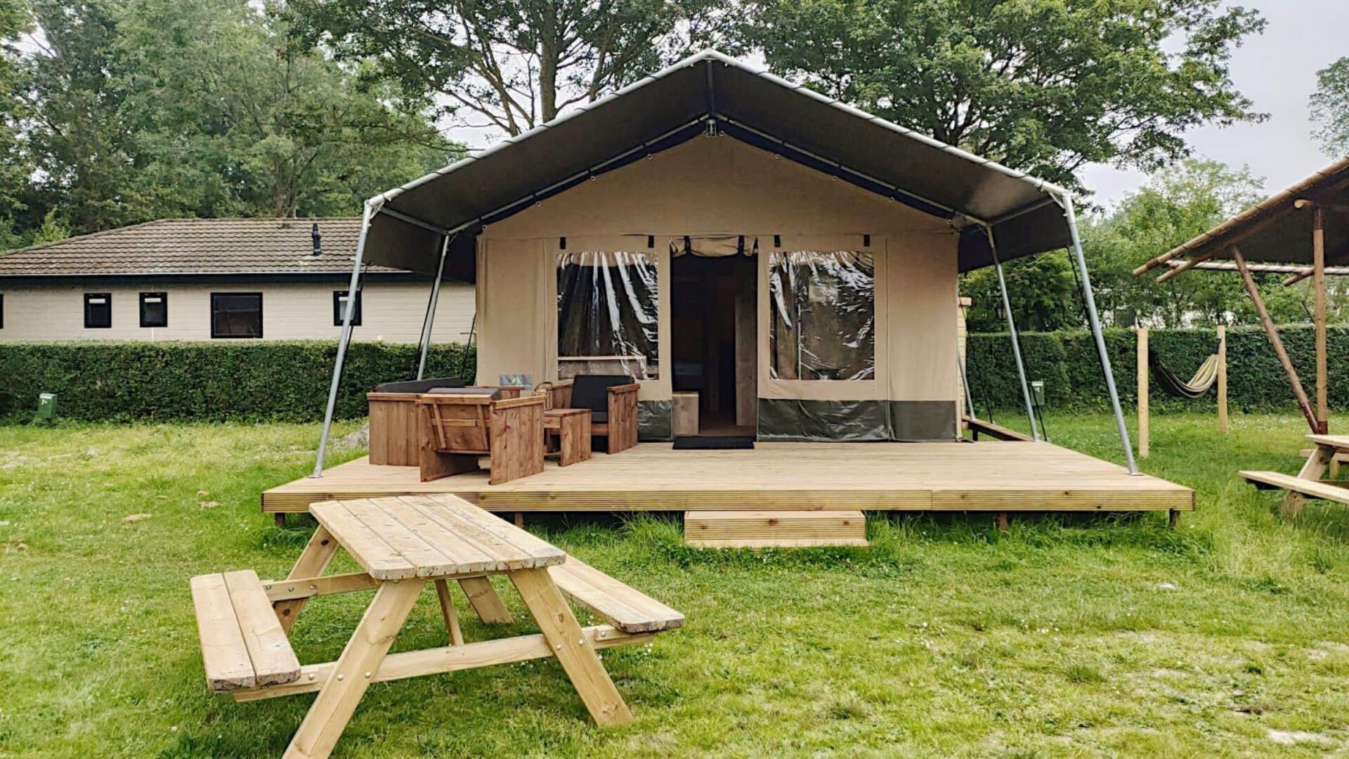 Accommodation Molengroet - Glamping tent - Safaritent 6 - 3