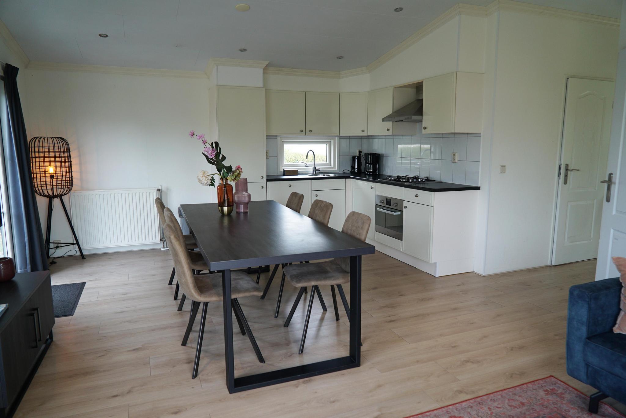 Accommodation De Biesbosch - Chalet - Hackfort Hottub 6 - 7
