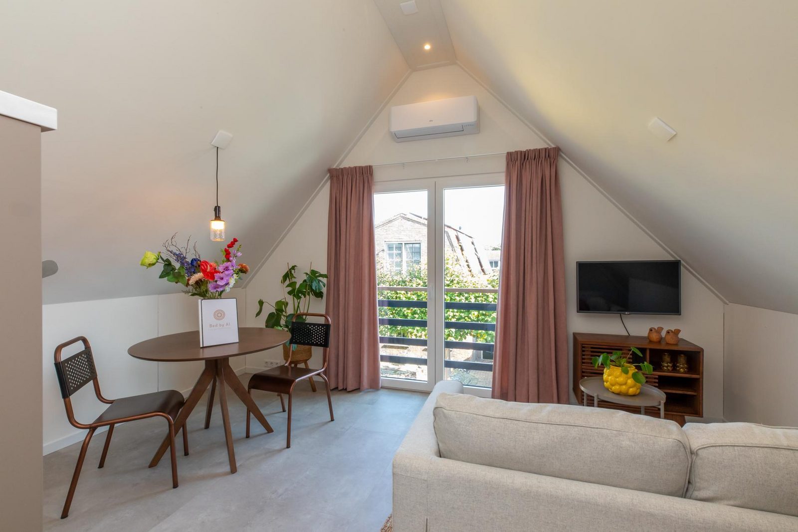 Appartement 'Bed by Al' - Hoofdstraat 16 a in Nederland