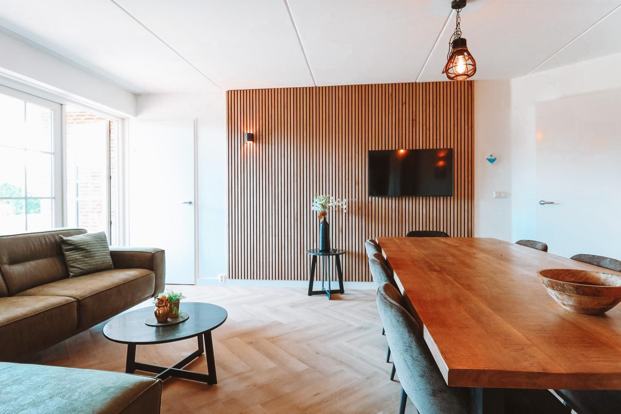 grijze-veen-8-person-bungalow