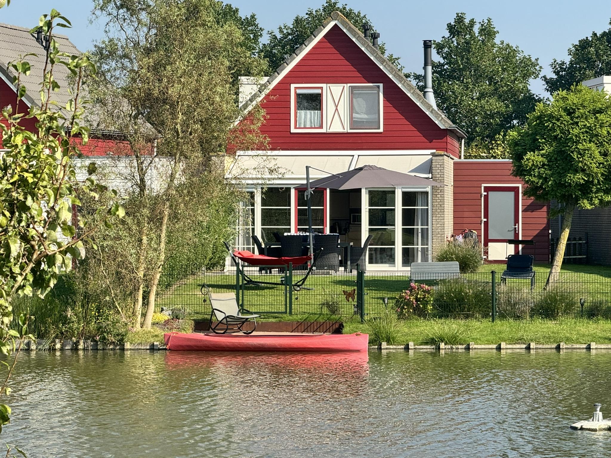 Vakantievilla Hoofdplaat met hond aan zee