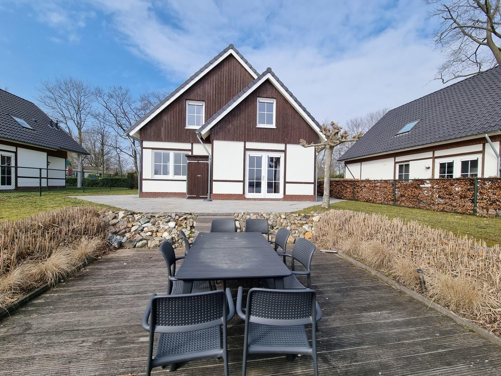 Accommodation Limburg - Big accommodation - Daelenbroeck 8 - 16