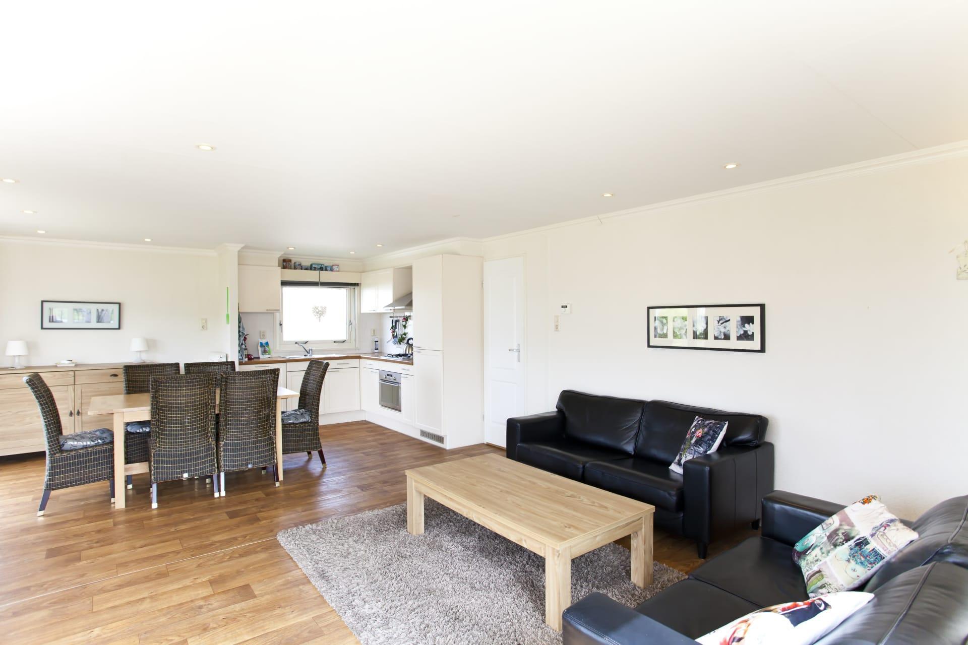 Accommodation Schoneveld - Chalet - Veranda 6 - 4