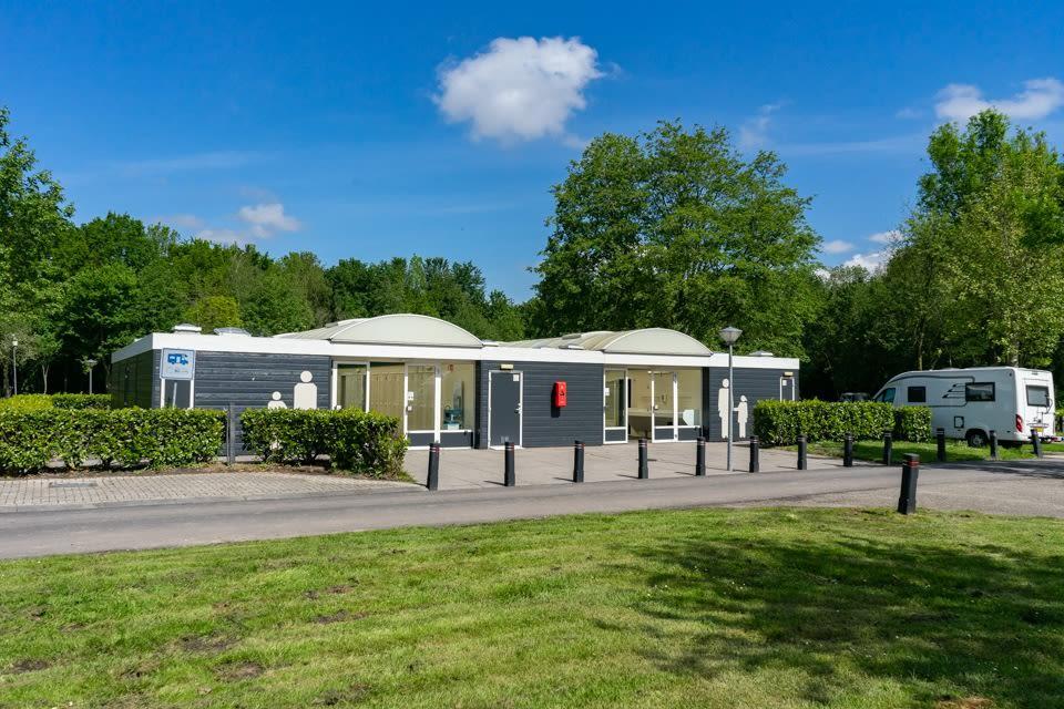 Accommodatie Het Amsterdamse Bos - Kampeerplaats - Camperplaats Comfort aan het water - 7