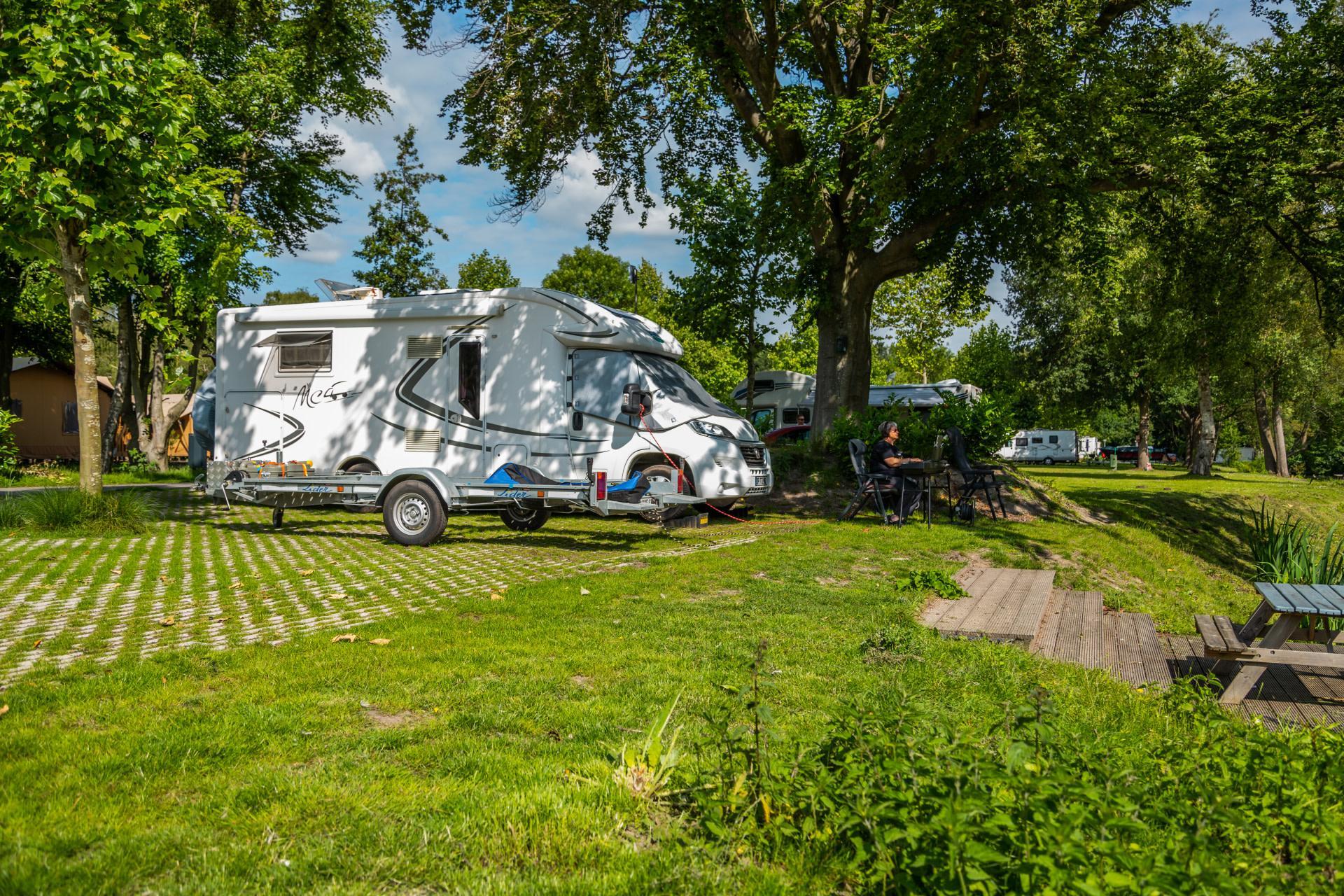 Accommodation Het Amsterdamse Bos - Camping pitch - Camper pitch Comfort L at the water - 3