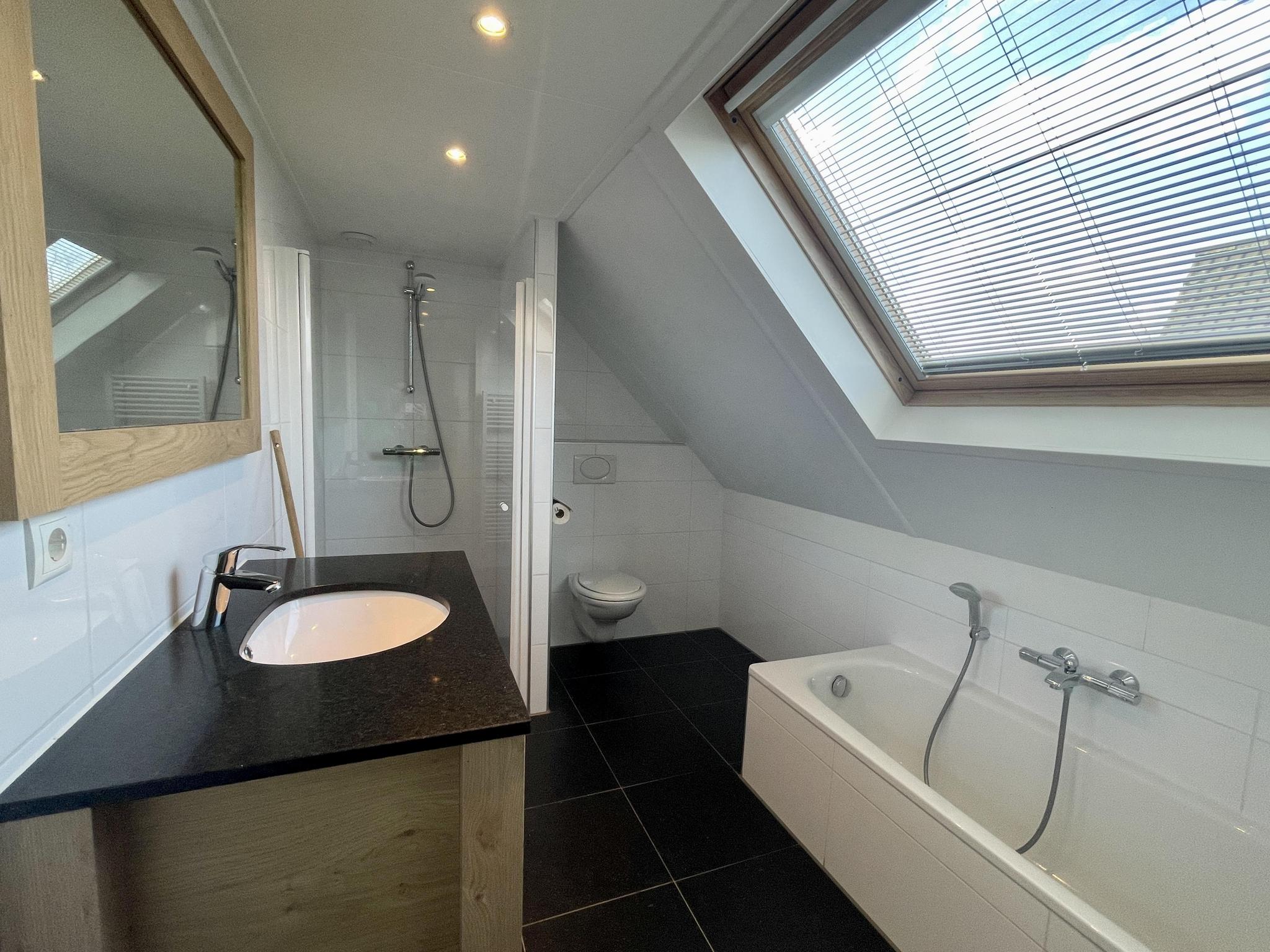 Accommodatie IJsselmeer - Vakantiehuis - Oosterdijk 6 - 12
