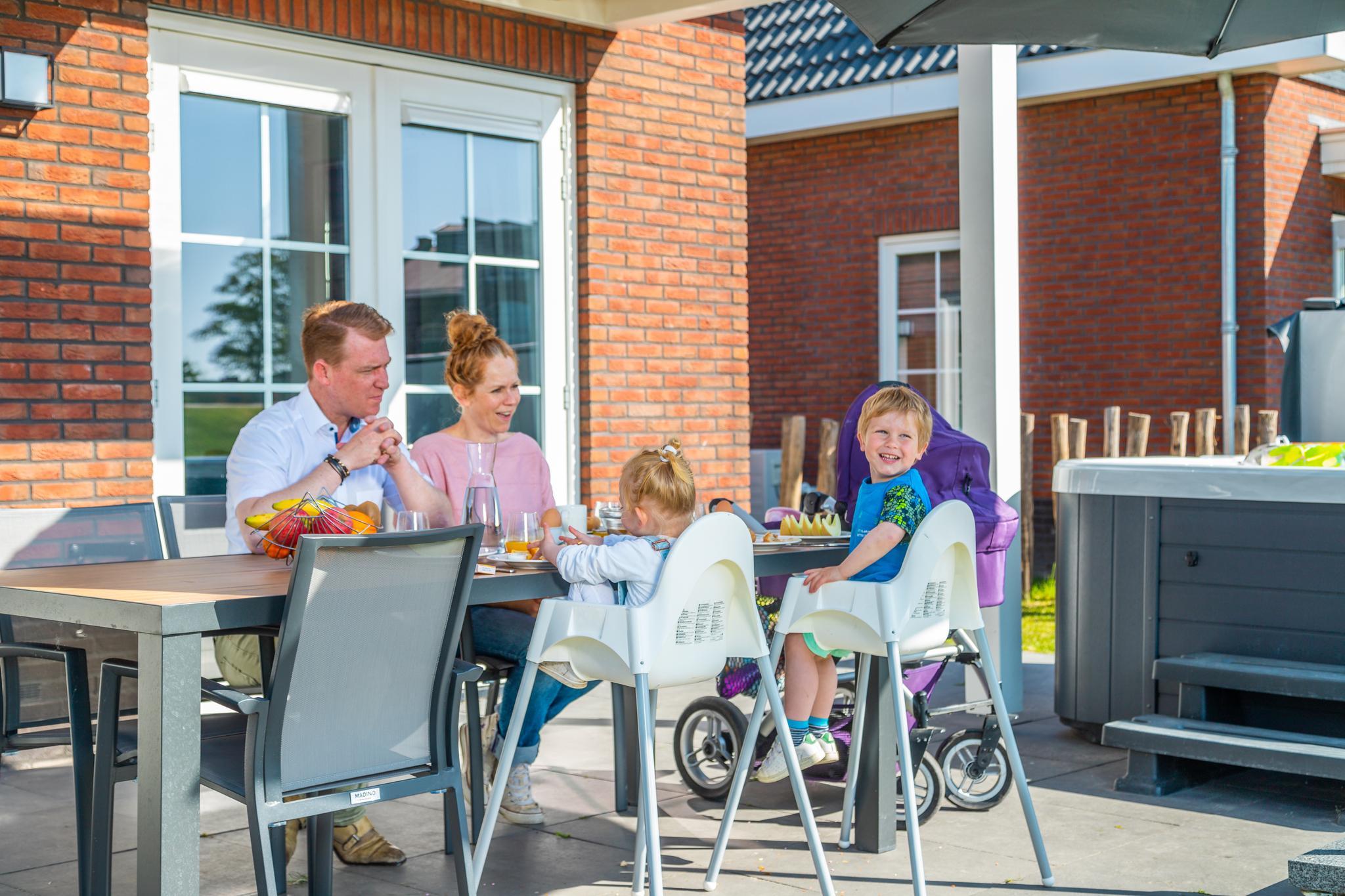 Accommodatie IJsselmeer - Vakantiehuis - Watervilla Jacuzzi 6 - 16