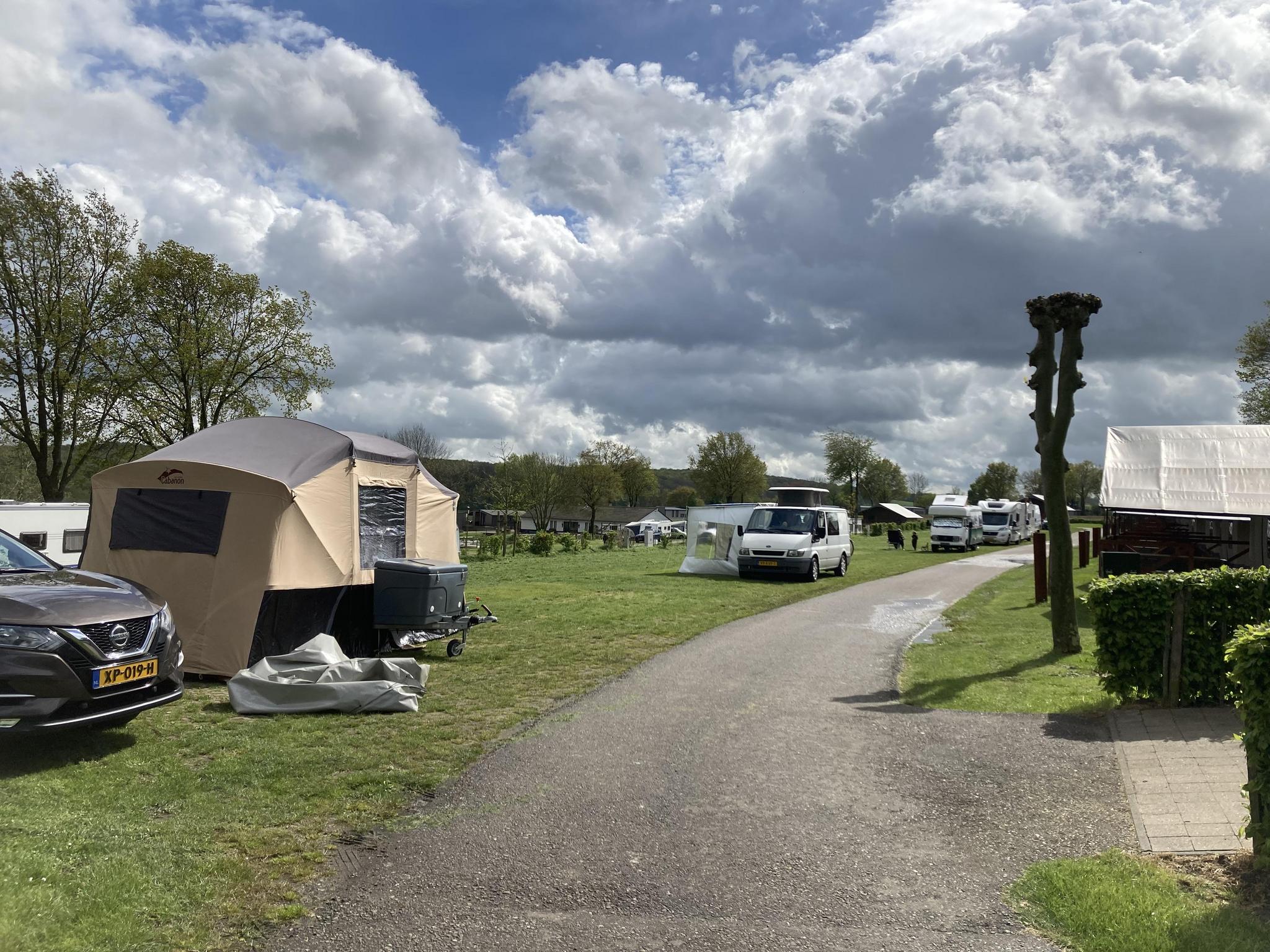 Unterkünfte Gulperberg - Camping Stellplatz - Stellplatz Komfort Panoramaterrasse - 11