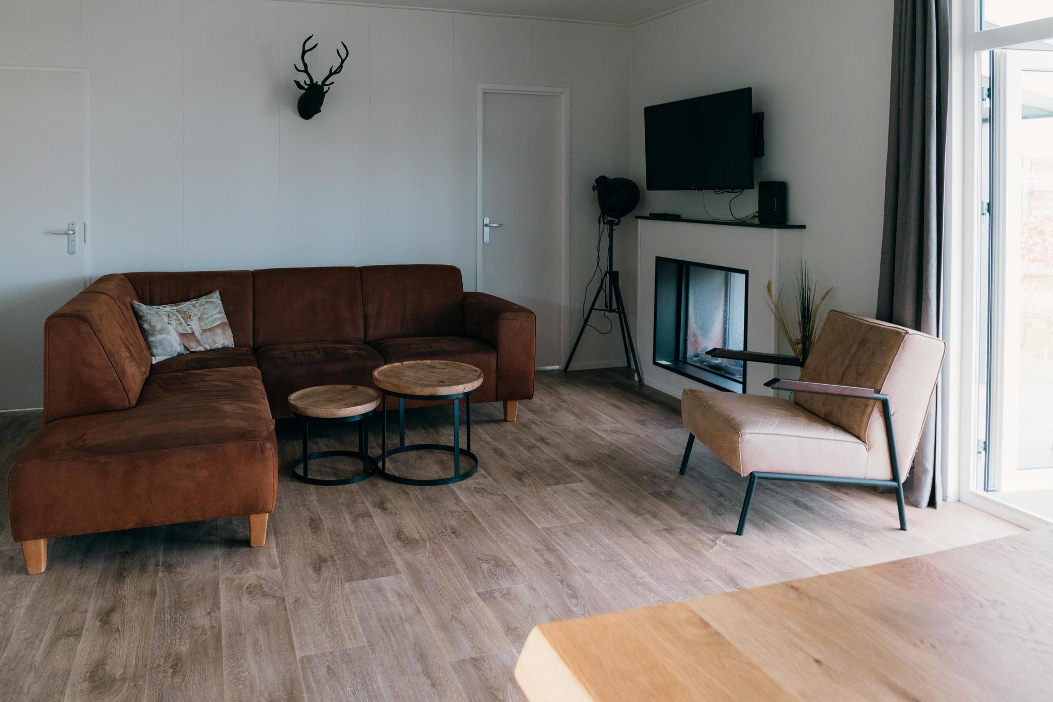 6 + 6 persoons Veluwe Villa met sauna en grillhuis - Voorthuizen