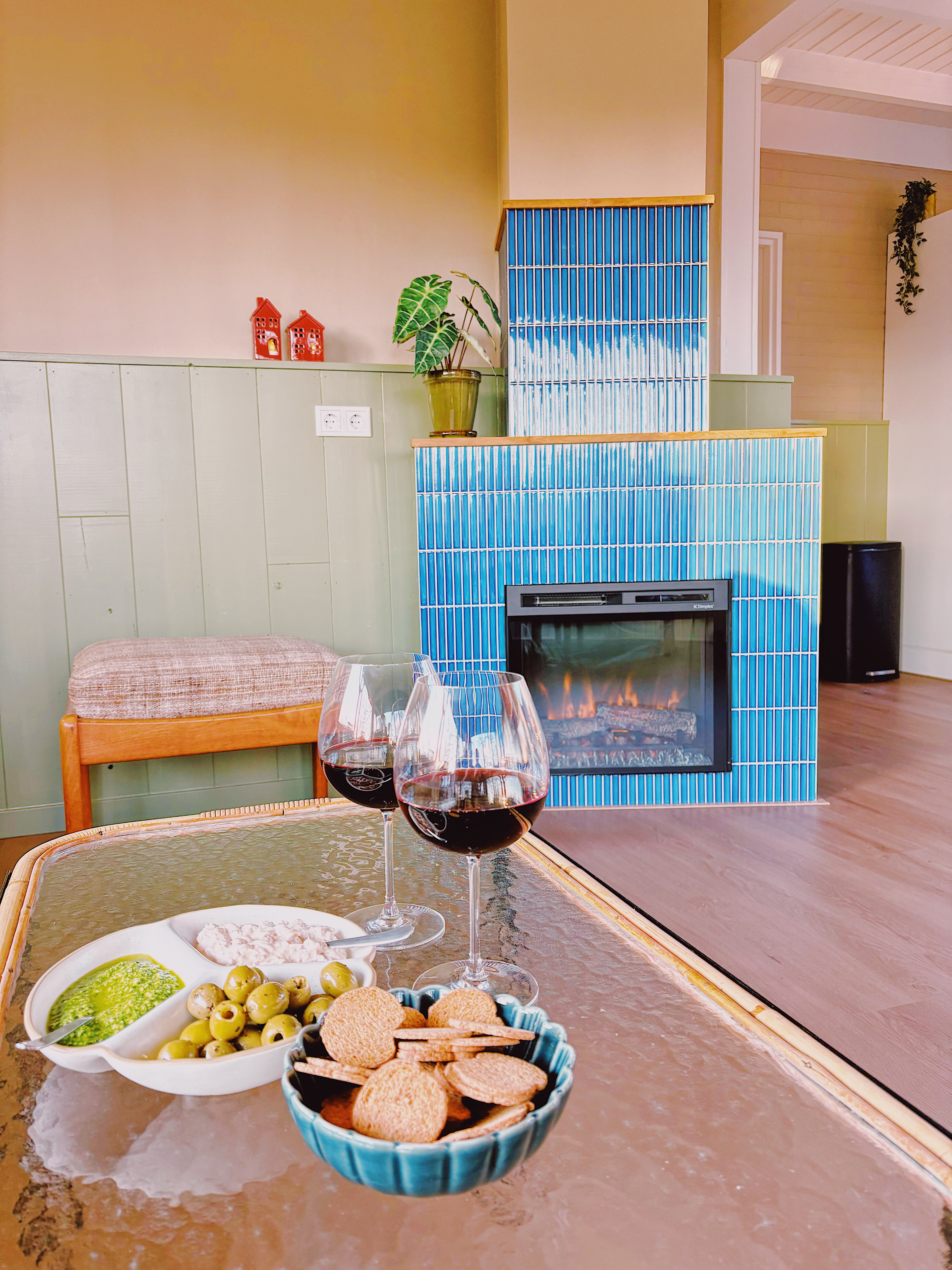 Bungalow 117 ist wunderschön am grünen Rand des Ferienparks de Kremmer gelegen.