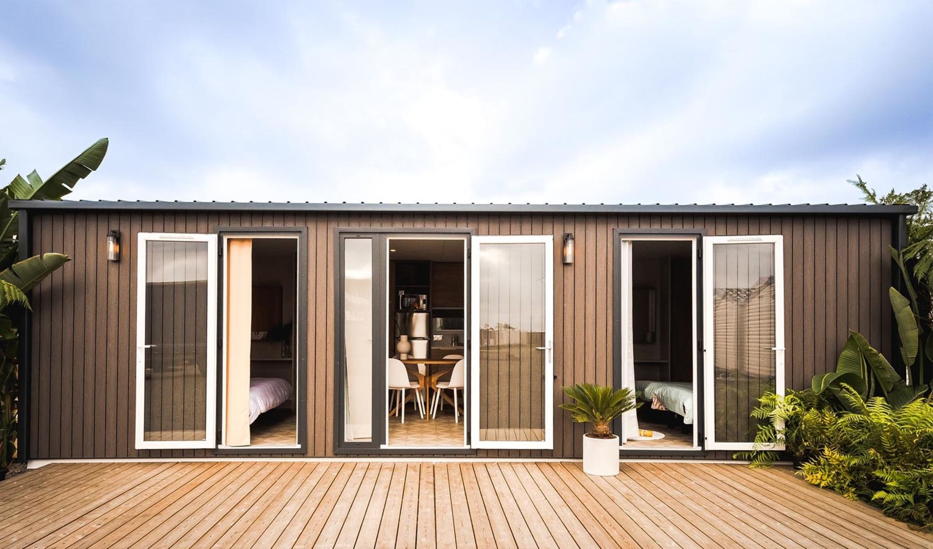 Ontdek de luxe en rust van de Luxe Lodge voor 2 personen op Vakantiepark Sallandshoeve, met een prachtig uitzicht op de Sallandse Heuvelrug.