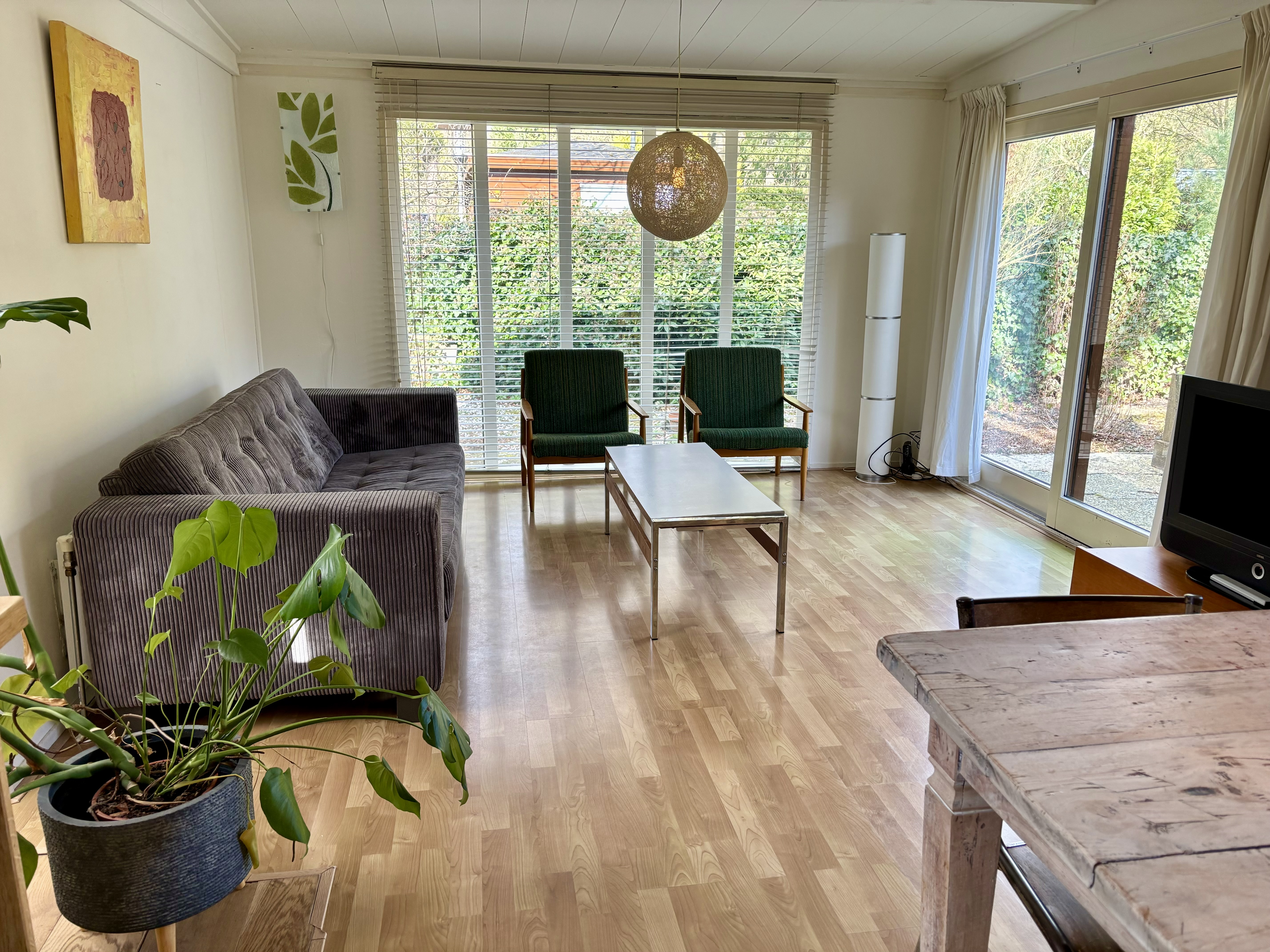 Ontdek de Basic Retro met eigen indeling, perfect voor een gezelschap tot 4 personen.