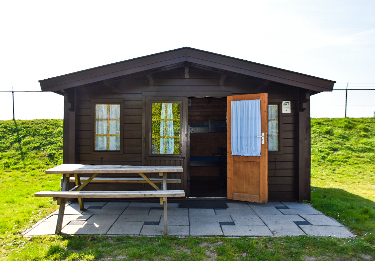 hikers-cabin