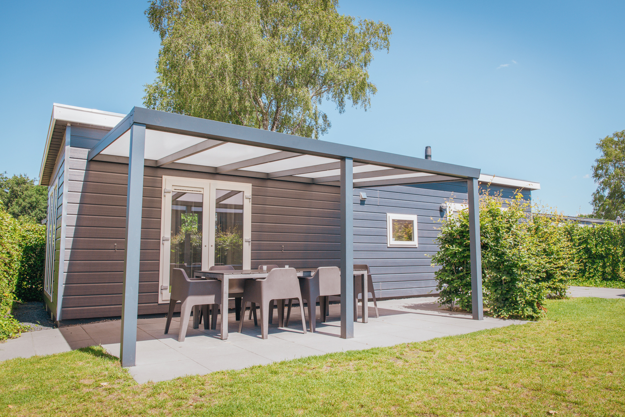 6-6-person-veluwelodge-xl-with-grill-house