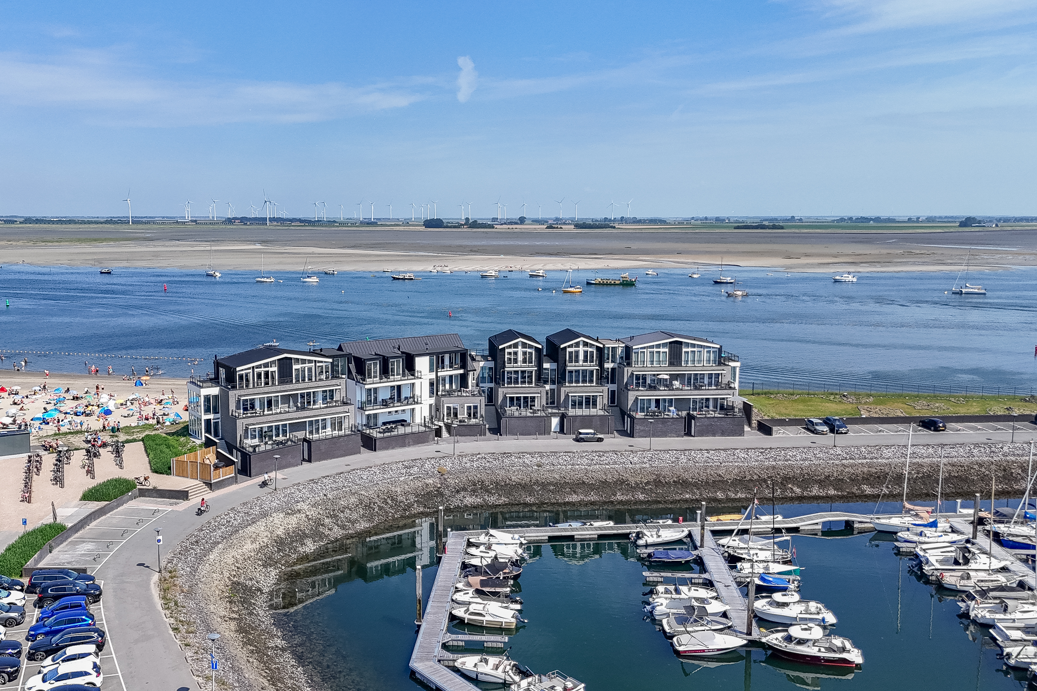 lux-apvm-lagunab-havenw-8-32-s-annaland