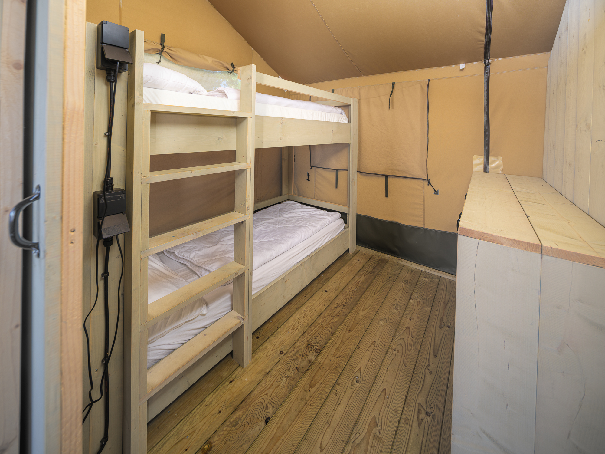 Safari Tent Ranger for eight people