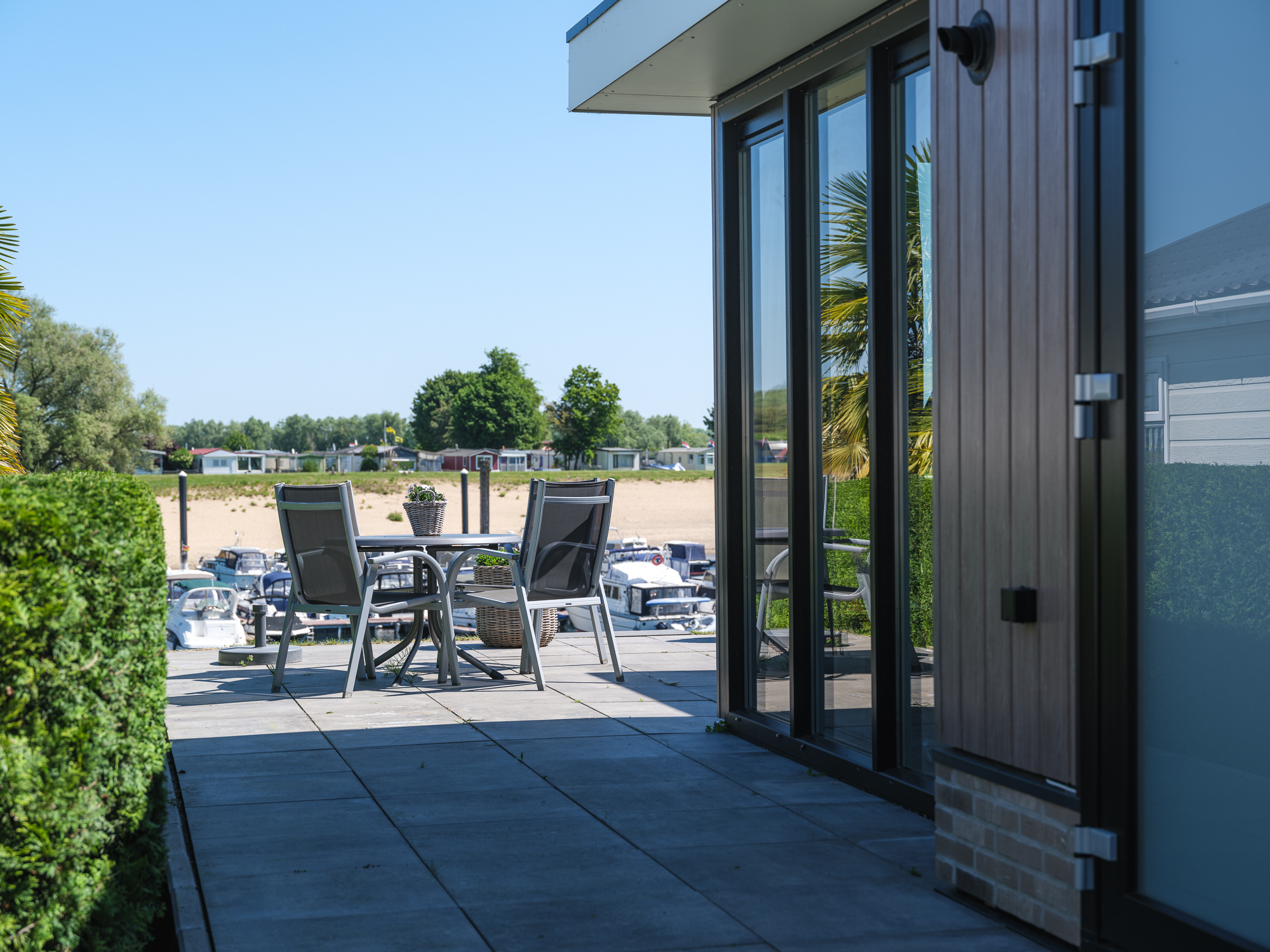 cube-xl-with-sauna-4-people