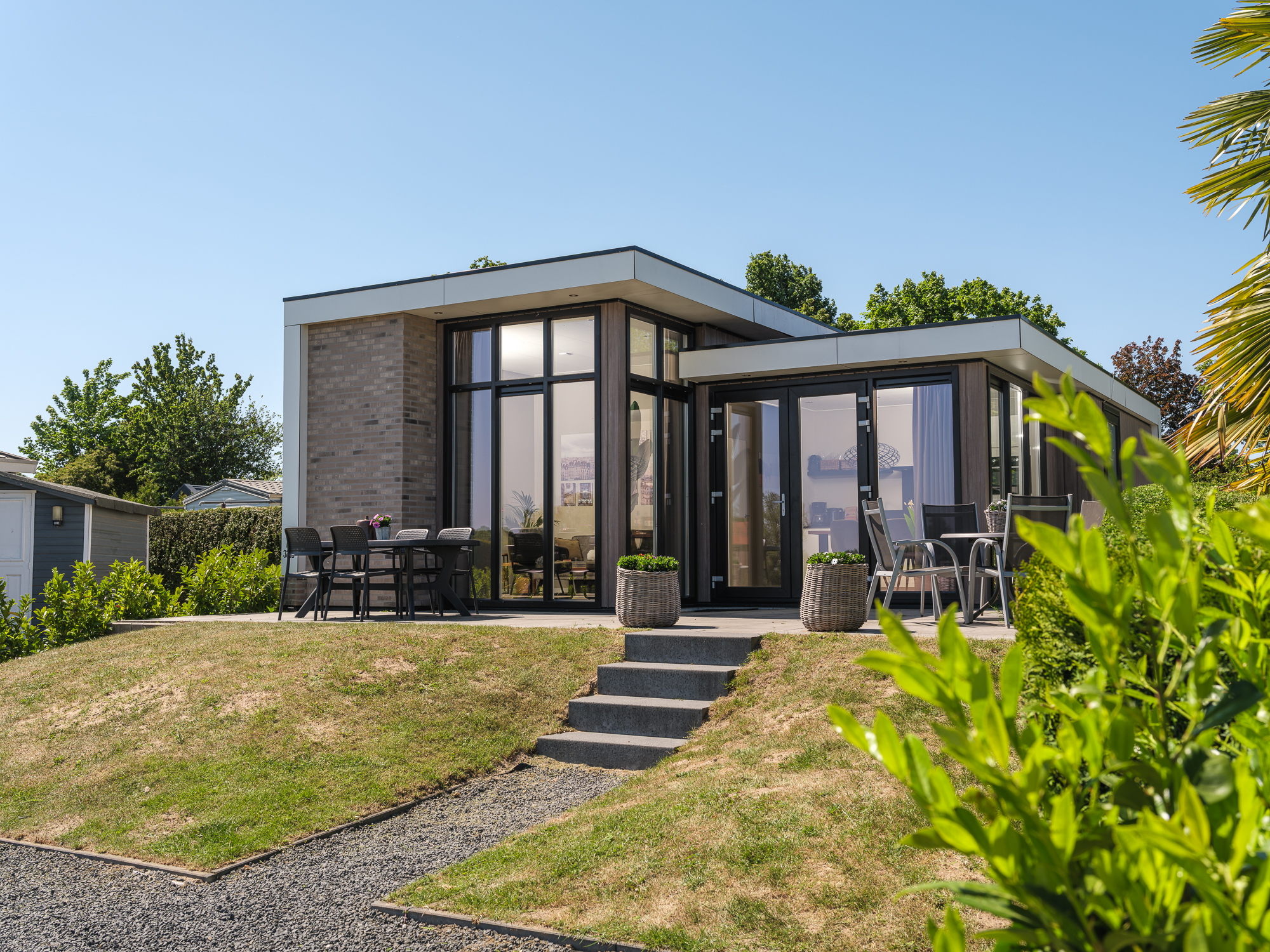 cube-xl-with-sauna-4-people