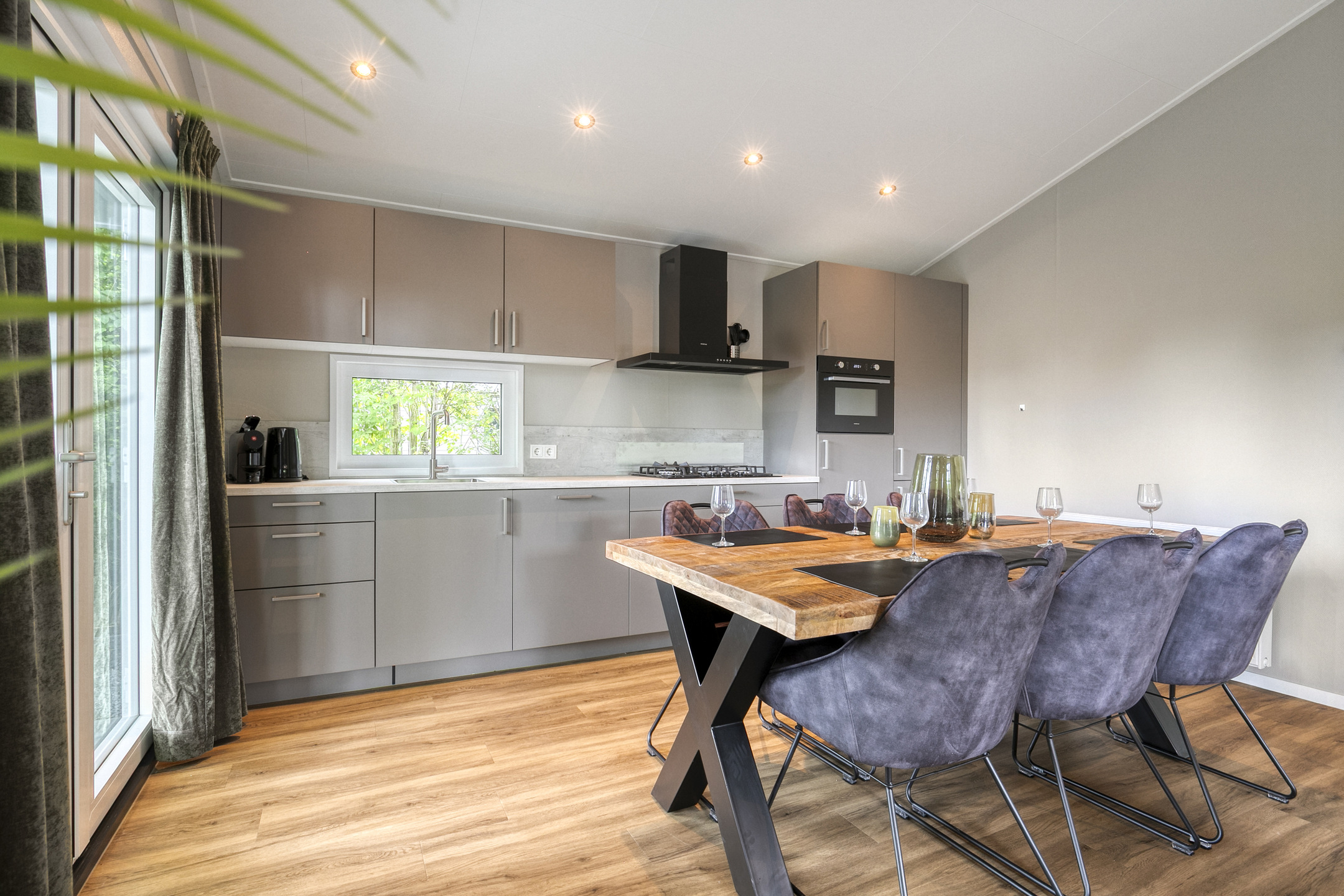 Leijhoeve 6 person